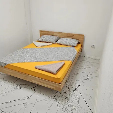 Lookman Apartment