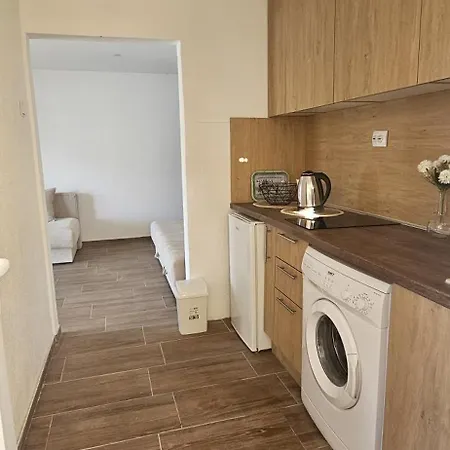 Lookman Apartment