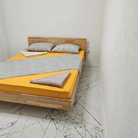 Lookman Apartment